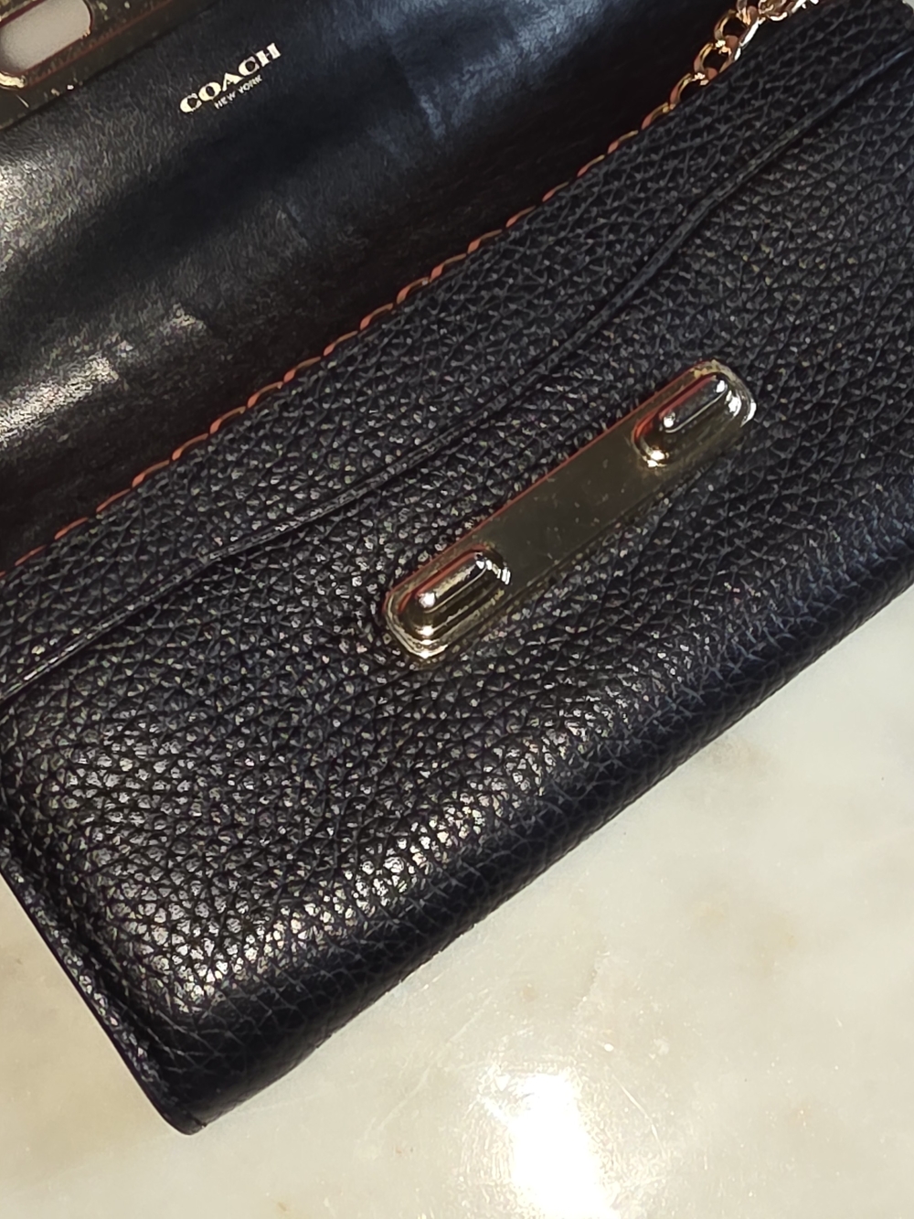Rare Coach Black Pebbled Leather W/ Double turnlock Gold Plate Wallet - Picture 9 of 16